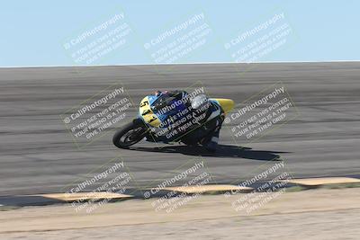 media/Oct-13-2025-Moto Forza (Mon) [[a66d839500]]/3-B Group/Session 2 (Bowl)/